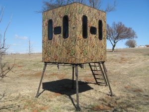 Bitter Creek Deer Blind and 5 Foot Tower